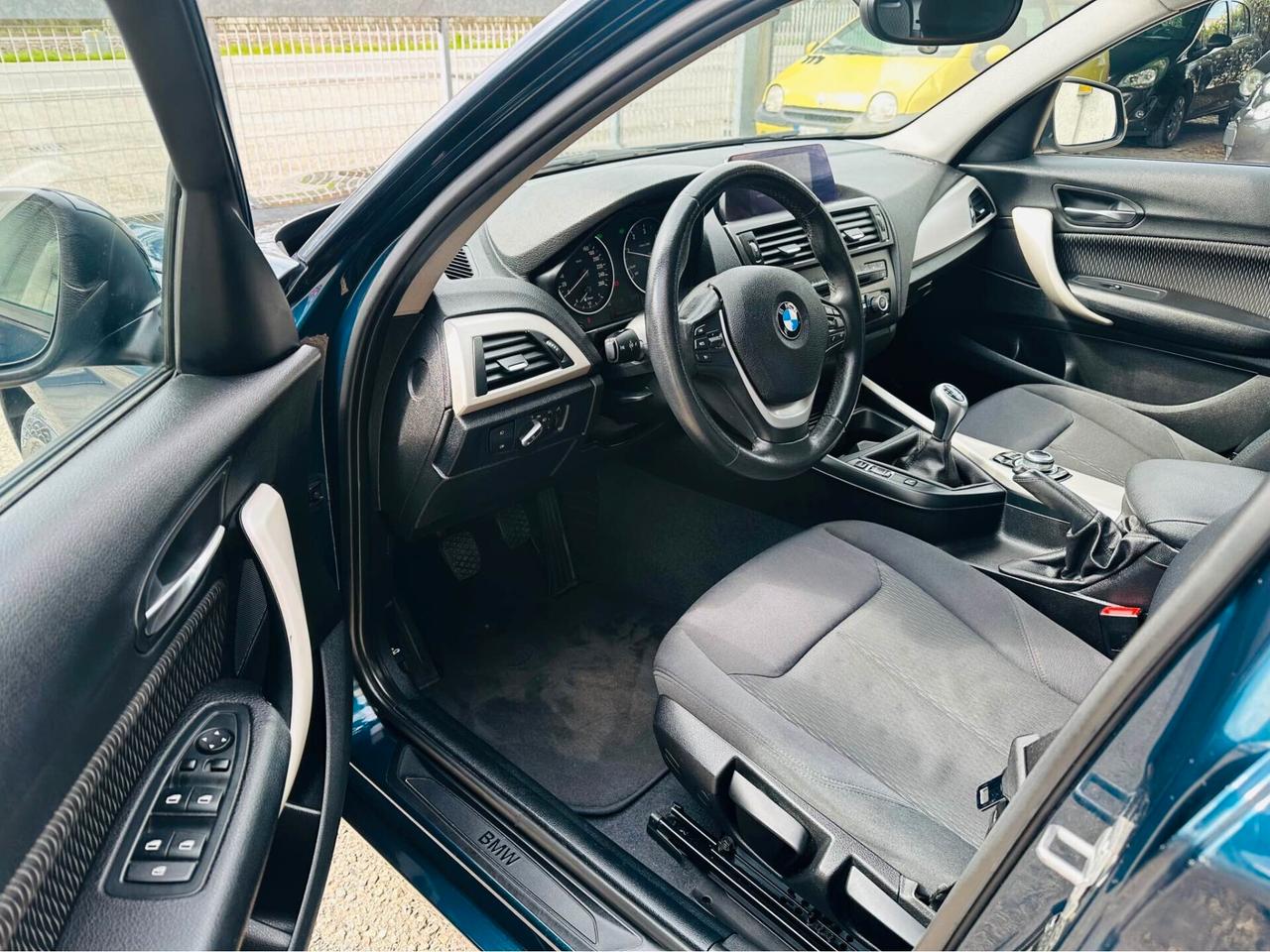 Bmw 118 118d 5p. Unique