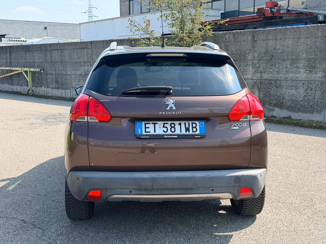 Peugeot 2008 1.6 e-HDi 115 CV Allure Euro 5b - 2014 - 119.000 km