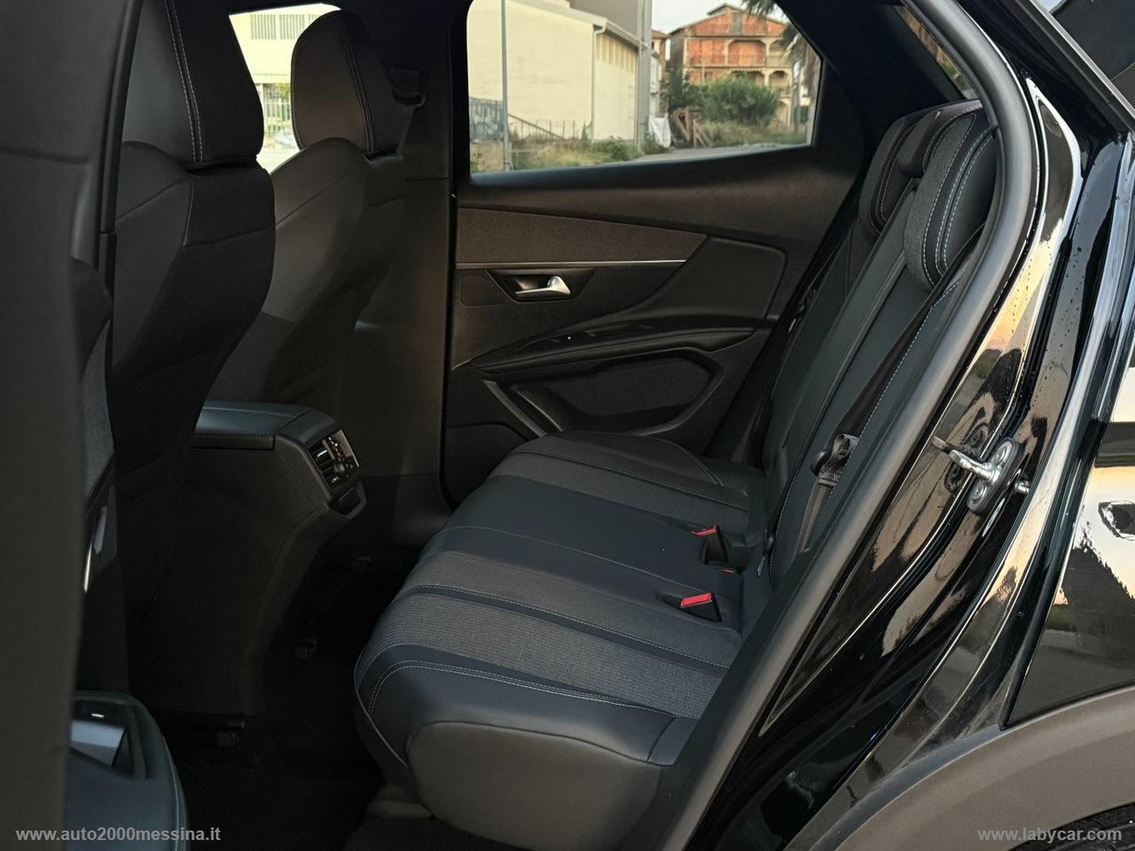 PEUGEOT 3008 BlueHDi 130 S&S EAT8 Allure Pack