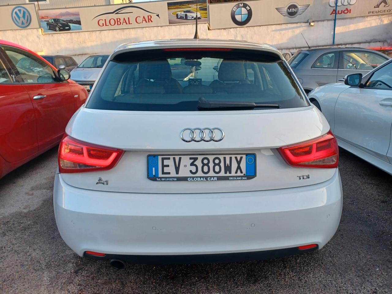 Audi A1 SPORTBACK 1.6 TDI S TRONIC LED BIXENO PDC