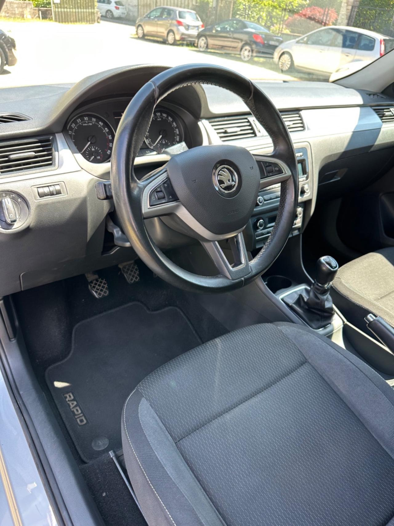Skoda RAPID 1.6 TDI CR 105 CV STYLE KMCERT UNICOPR