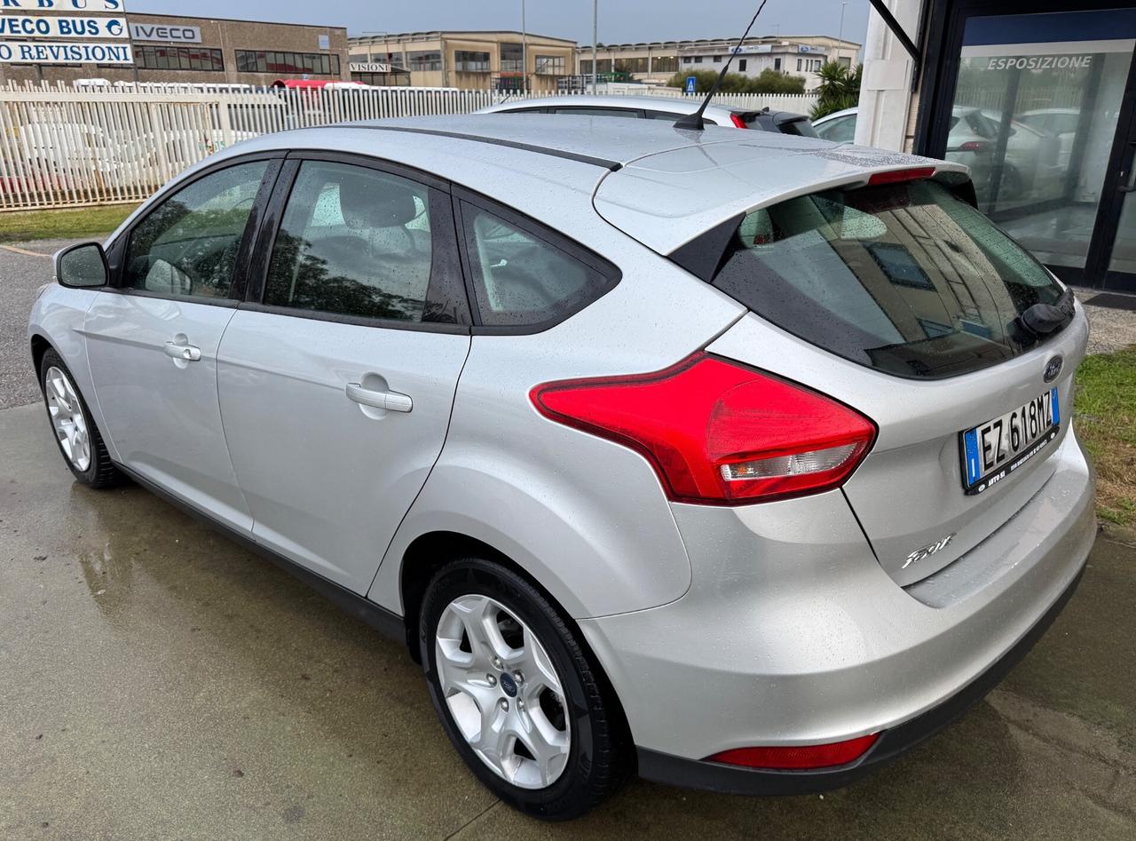 Ford Focus 1.5 TDCi 120 CV -151.000 KM-