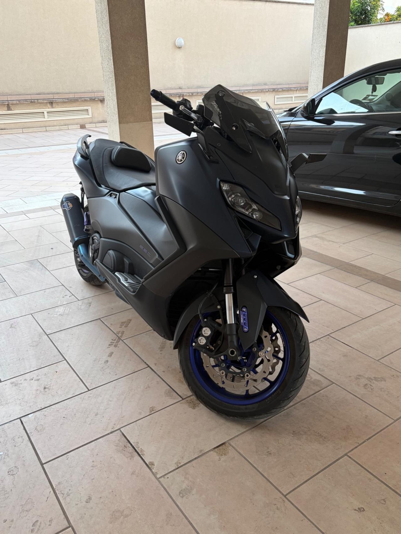Yamaha T Max 560