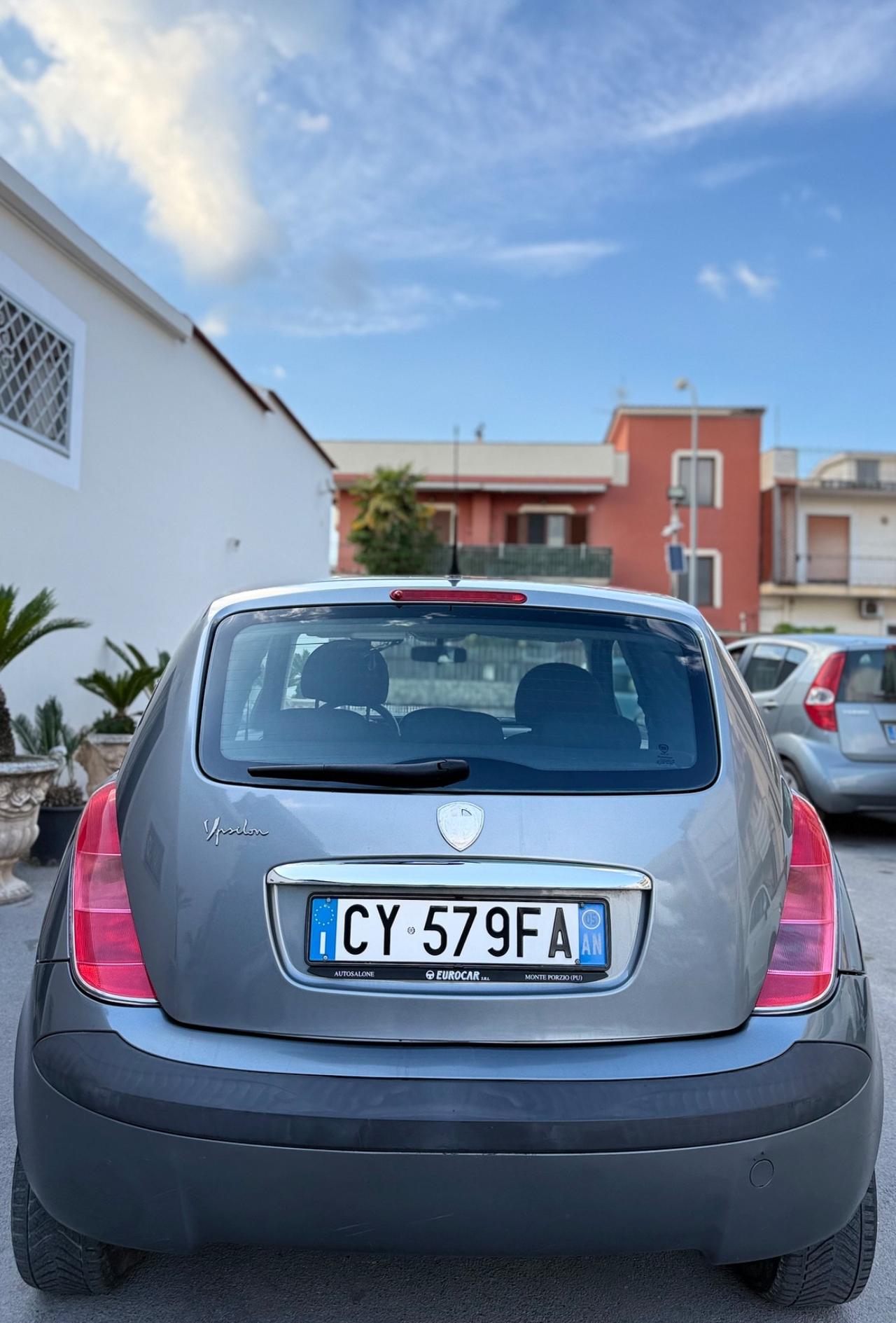 Lancia Ypsilon 1.2 Benzina 60 Cv