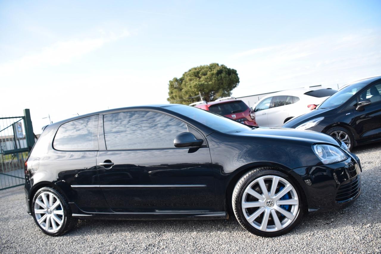 Volkswagen Golf R32 3.2 VR6 4mot. 3p. DSG 250CV