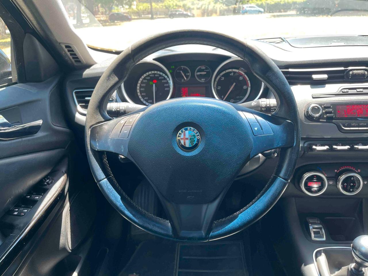 Alfa Romeo Giulietta 1.6 JTDm-2 105 CV Distinctive NEOPATENTATI