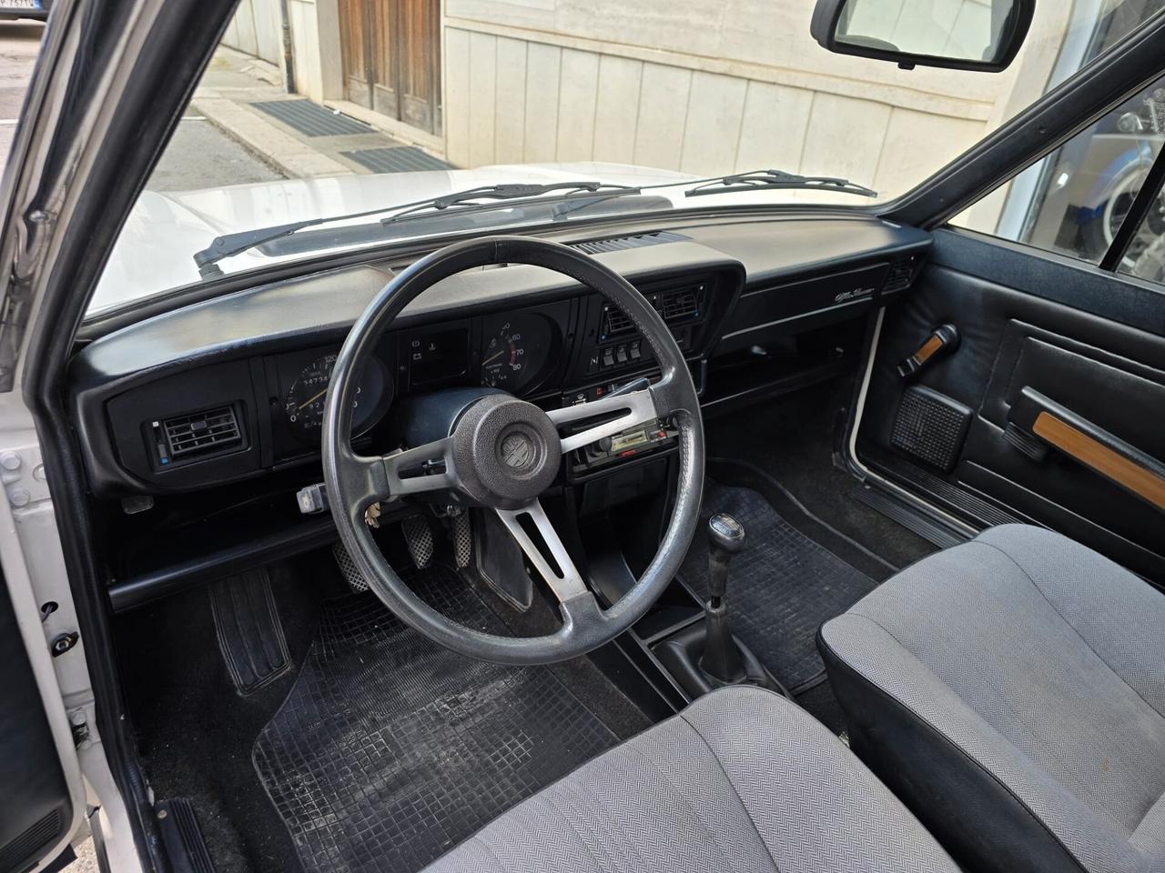 Alfa Romeo Alfasud 1.2 4 porte •Targa Oro•