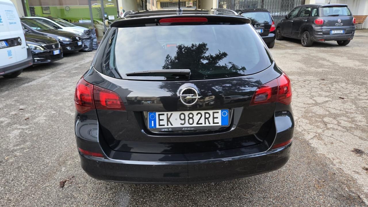 Opel Astra 1.7 CDTI 110CV Sports Tourer Cosmo