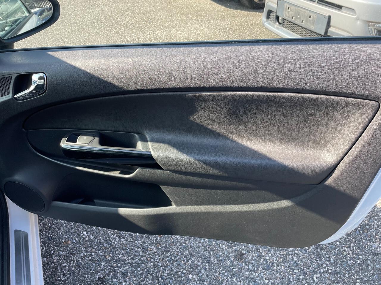 Opel Corsa 1.2 85CV GPL-TECH/1PROP/GARANZIA