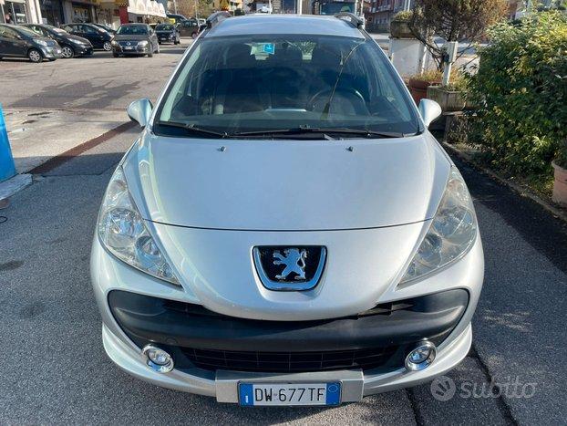 Peugeot 207 1.4 8V 75CV SW X Line