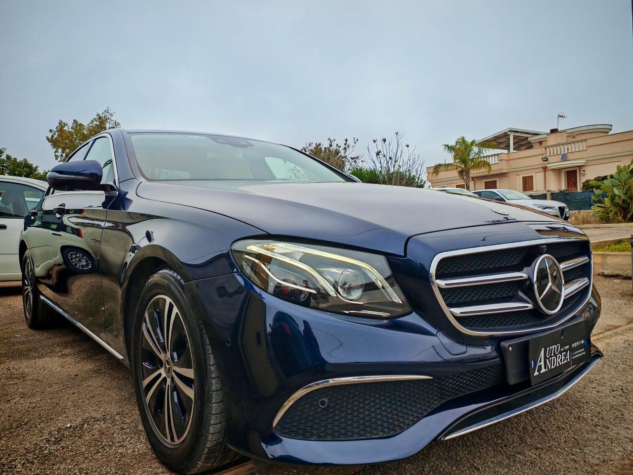 Mercedes-benz e 200d 57000km pelle navig cam