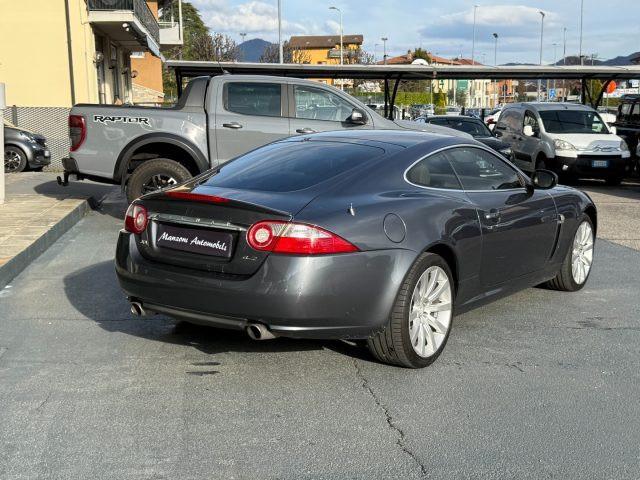 JAGUAR XK 4.2 V8 Coupé