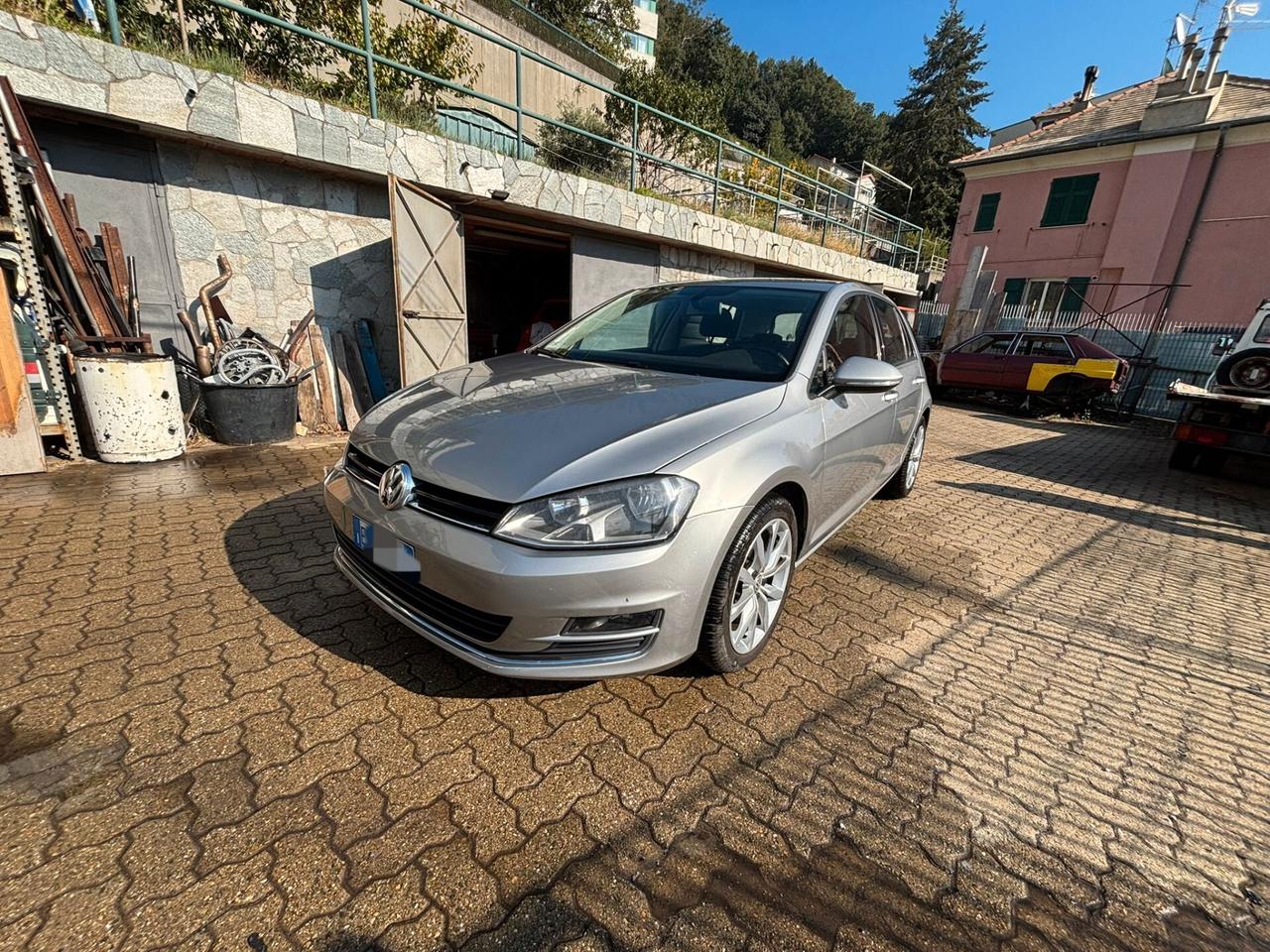 Volkswagen Golf 2.0 TDI 5p. Highline BlueMotion Technology