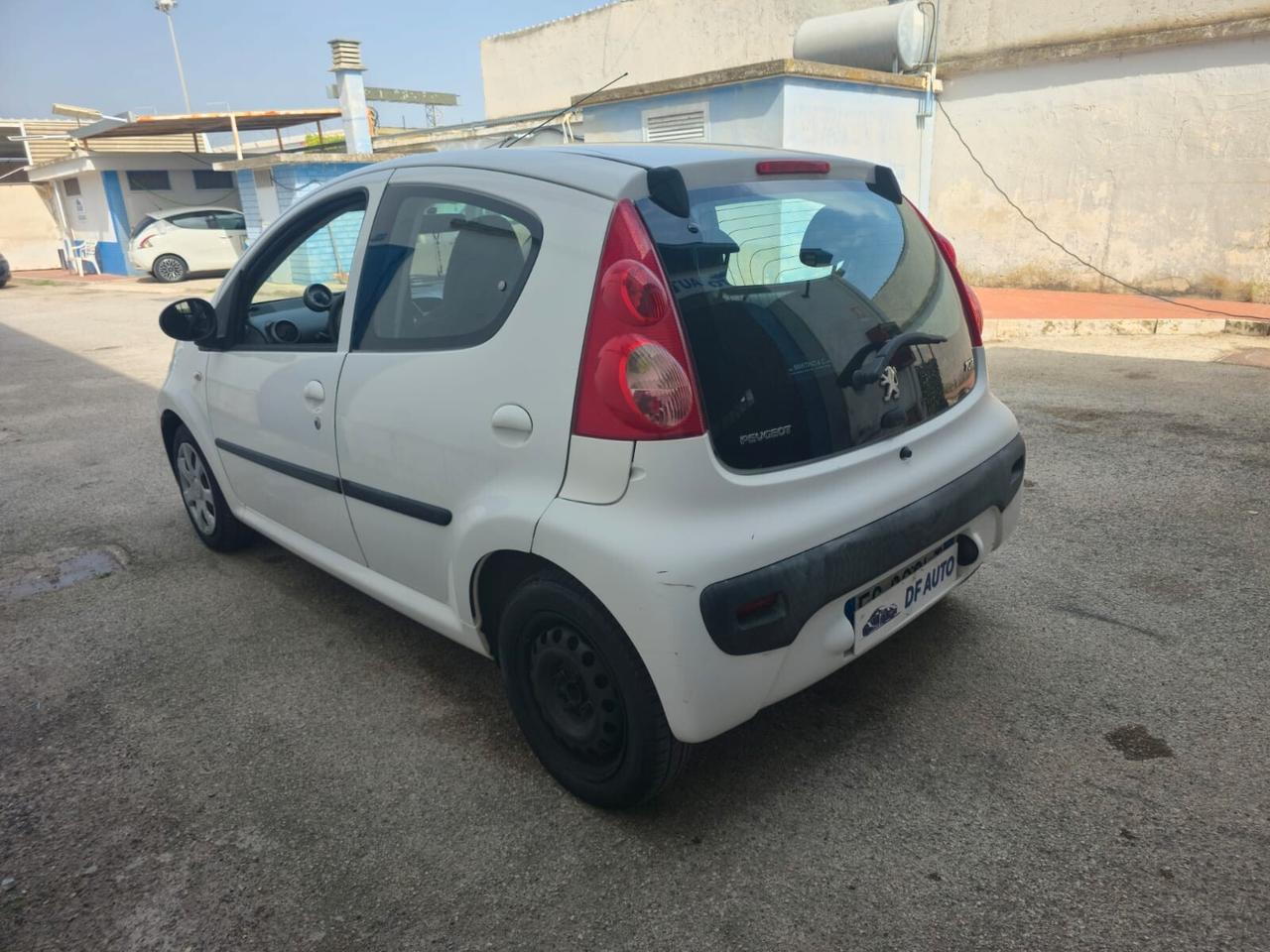 Peugeot 107 1.0 68CV 5p. Plaisir