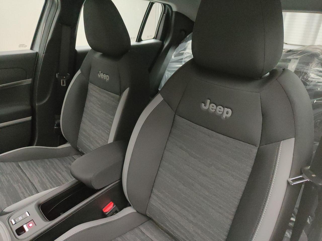 JEEP Avenger AVENGER 156CV LONGITUDE