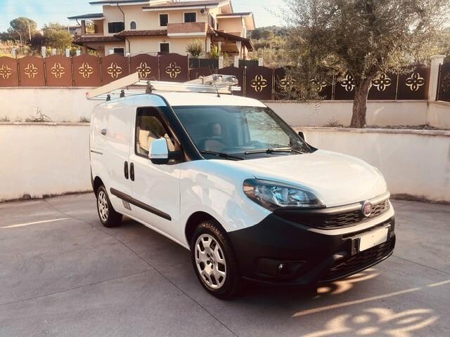 Fiat Doblo 1.4 TJET 120 CV PORTASCALA SCAFFALE PORTA LATERALE