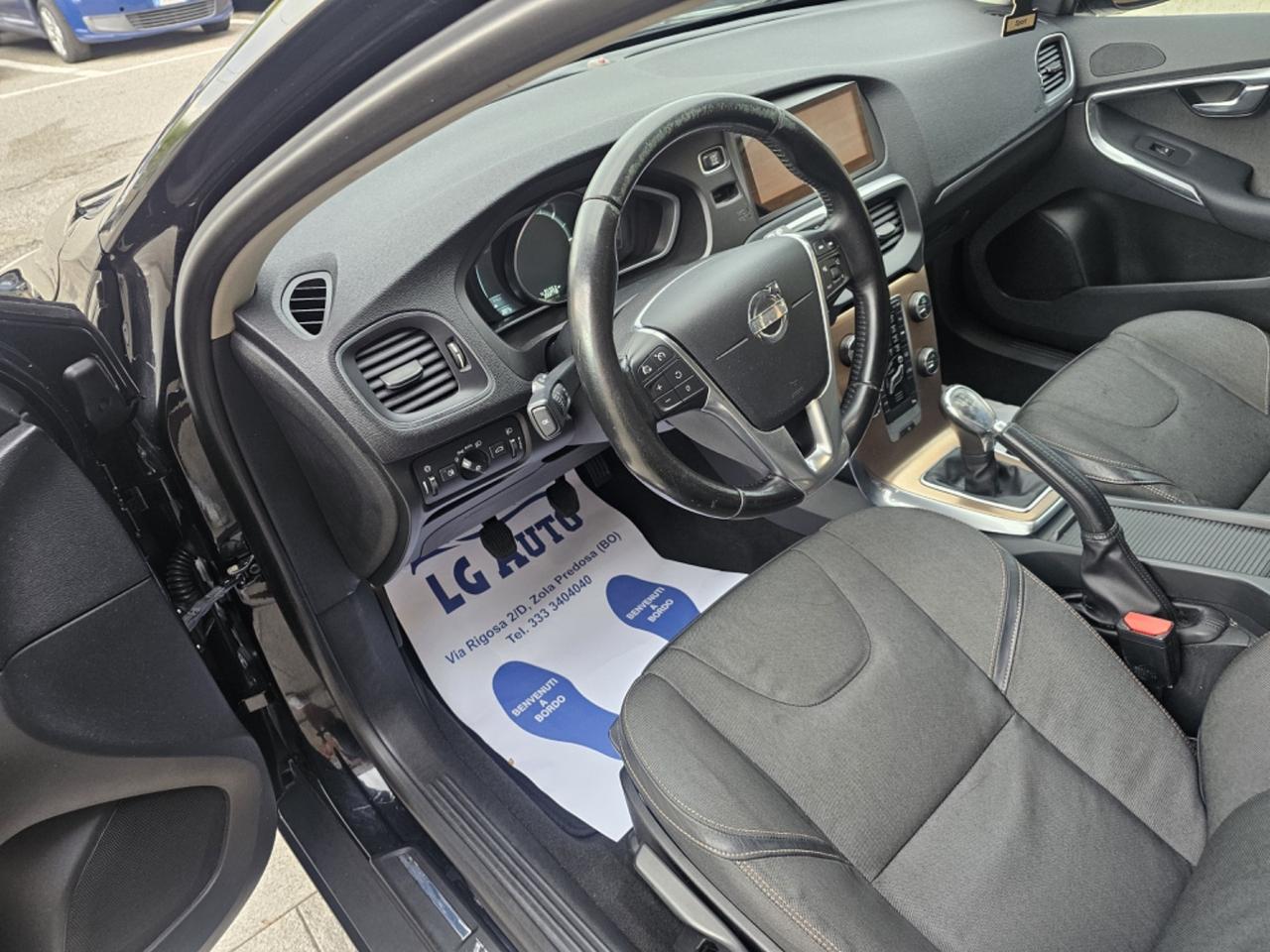 Volvo V40 Cross Country D2 1.6 Summum