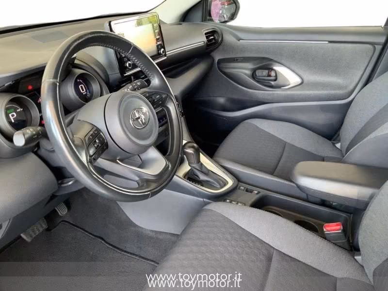 Toyota Yaris 4ª serie 1.5 Hybrid 5 porte Trend