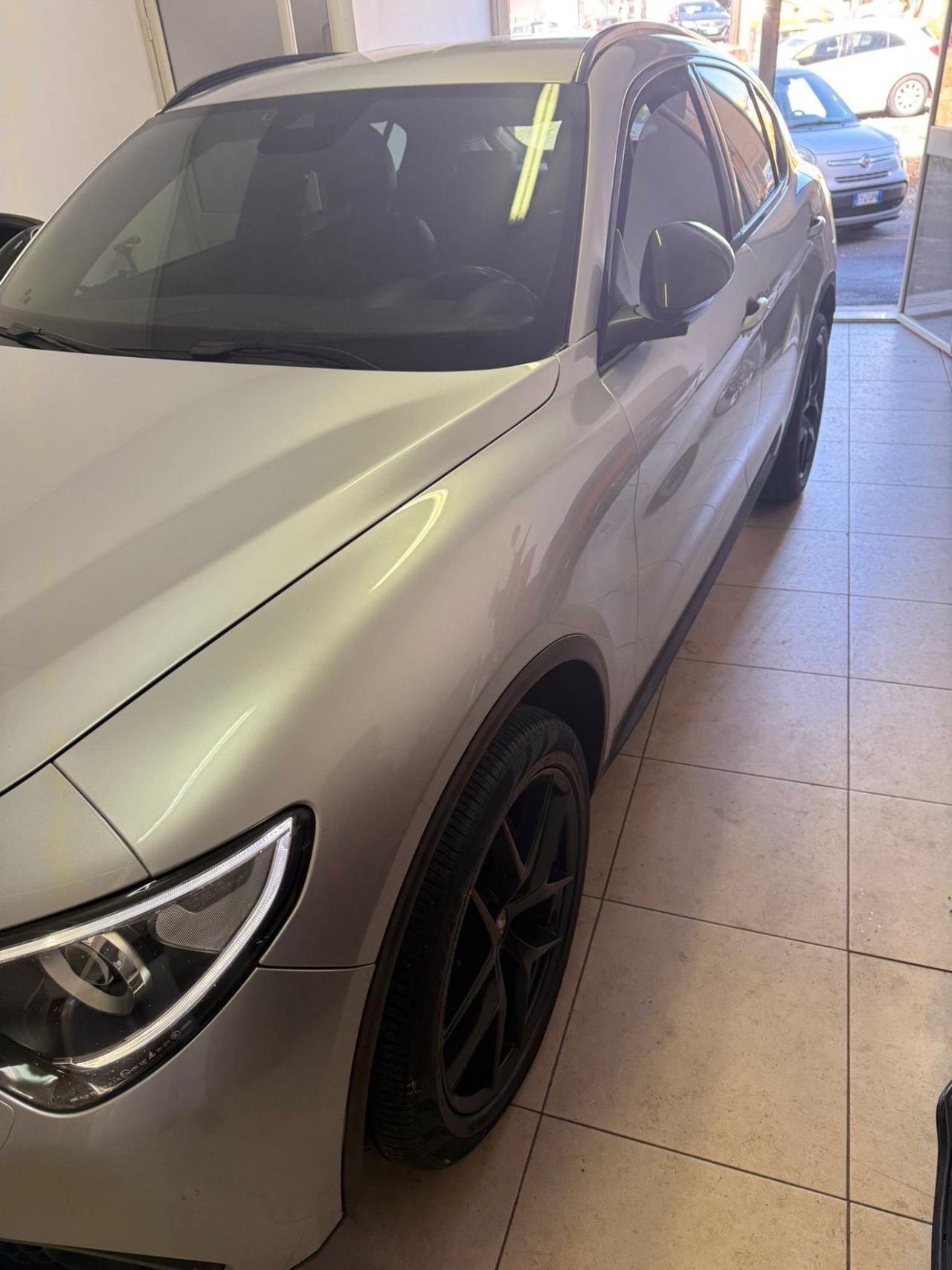Alfa Romeo Stelvio 2.2 Turbodiesel 210 CV AT8 Q4 Super