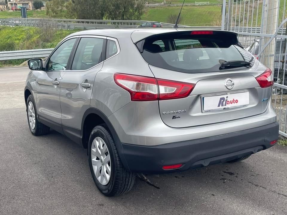 Nissan Qashqai 1.5 dCi Visia