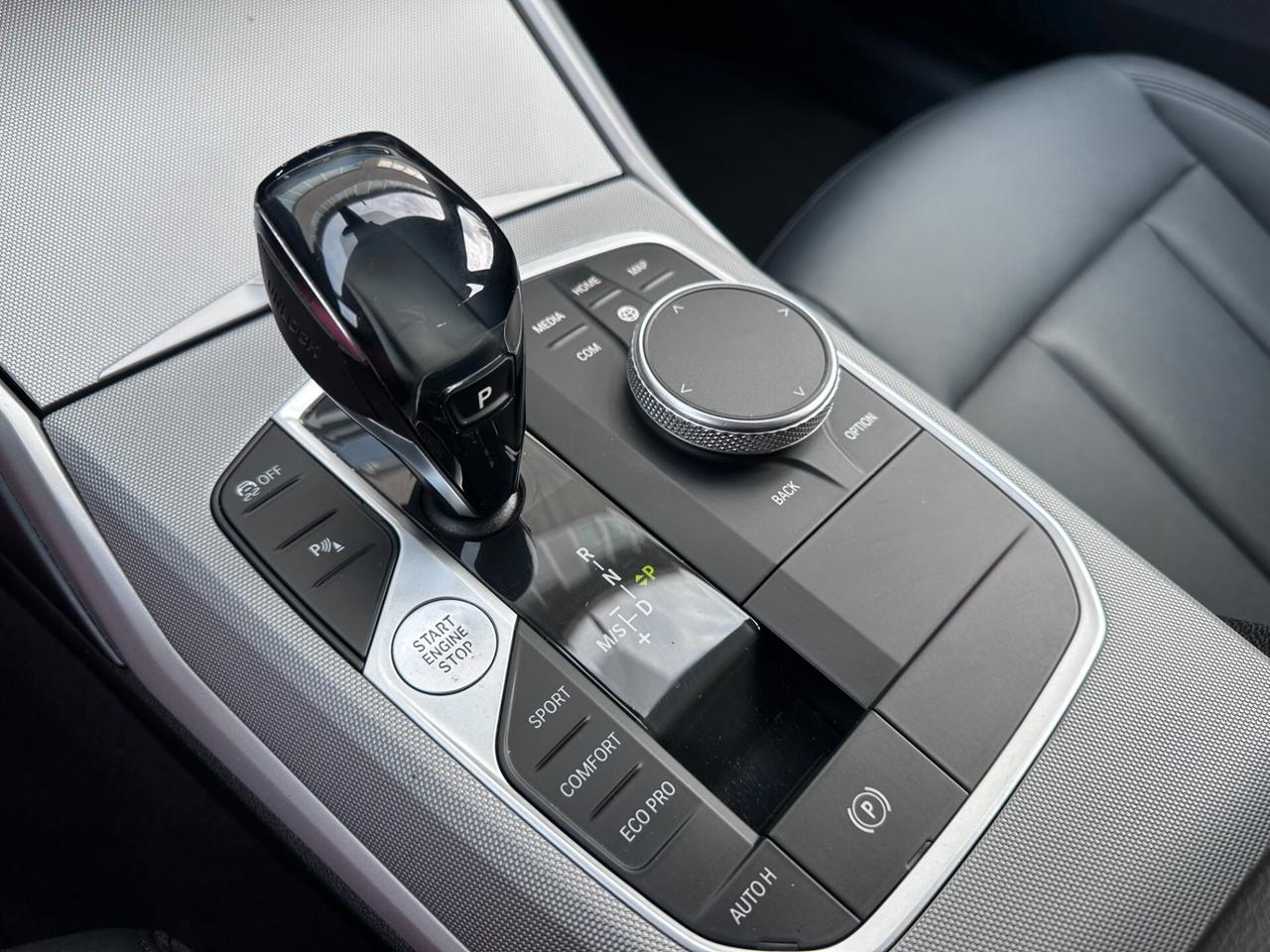 BMW 320d Touring xDrive AUTOMATICA EURO6D! PELLE!