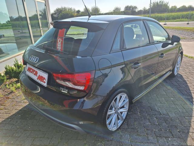 Audi A1 Sportback 1.0 tfsi ultra S-Line 95cv - Cerchi X 17 - Sedili riscaldabili - Sensori parcheggio - Pneumatici 4 stagioni