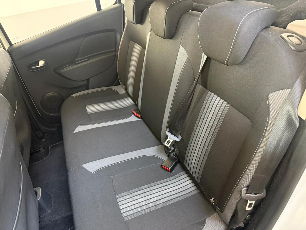 Dacia Sandero Stepway 1.5 Blue dCi 95 CV Comfort