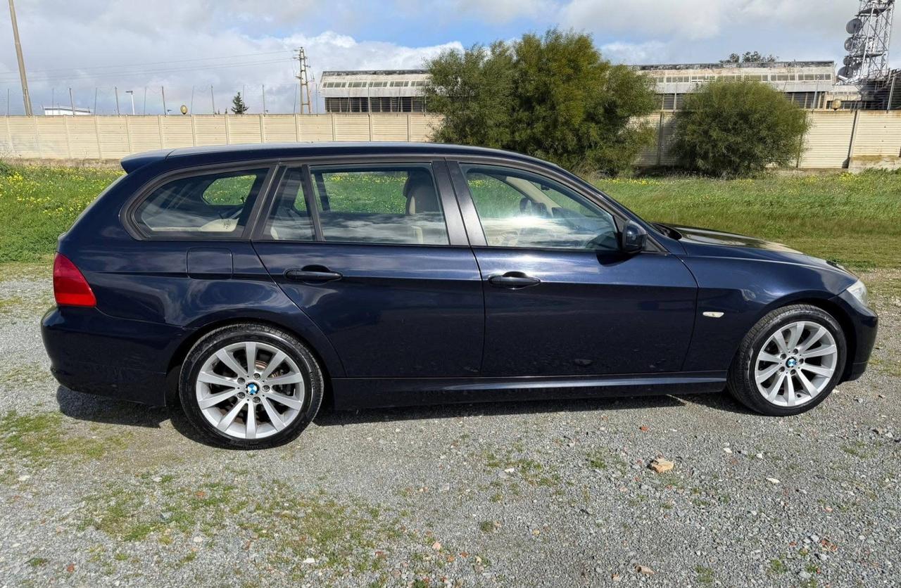 Bmw 320 320d cat Touring Attiva