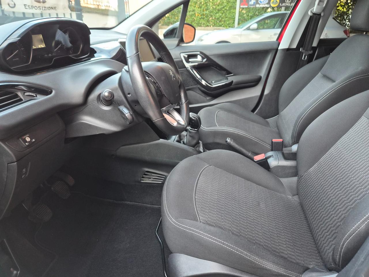 Peugeot 208 PureTech 82 5p. GPL Allure