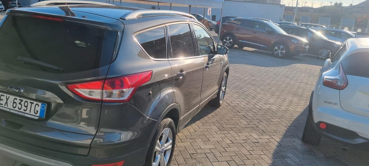 Ford Kuga 2.0 TDCI 120 CV 2WD Titanium