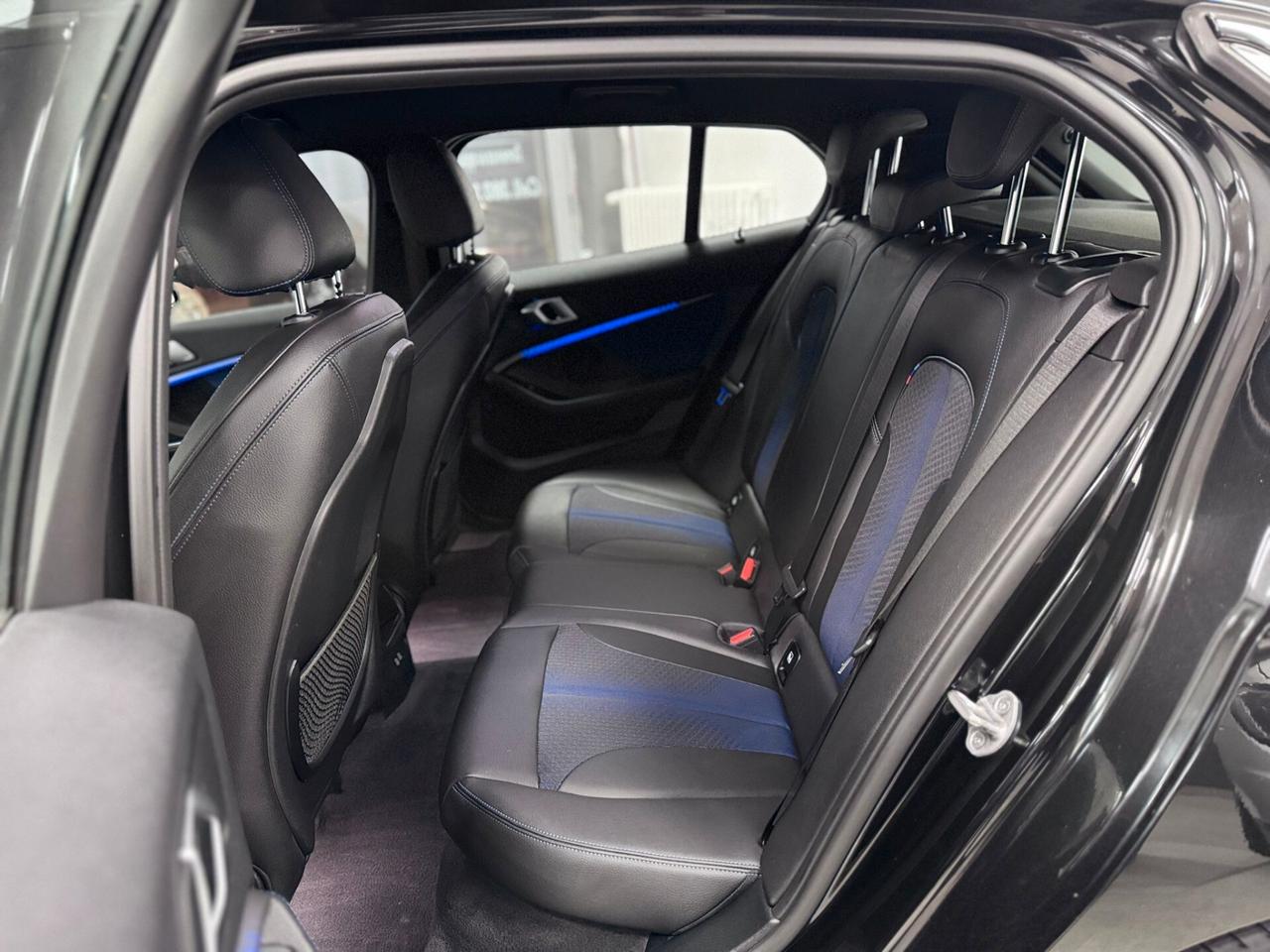 Bmw 116 116d 5p. Msport