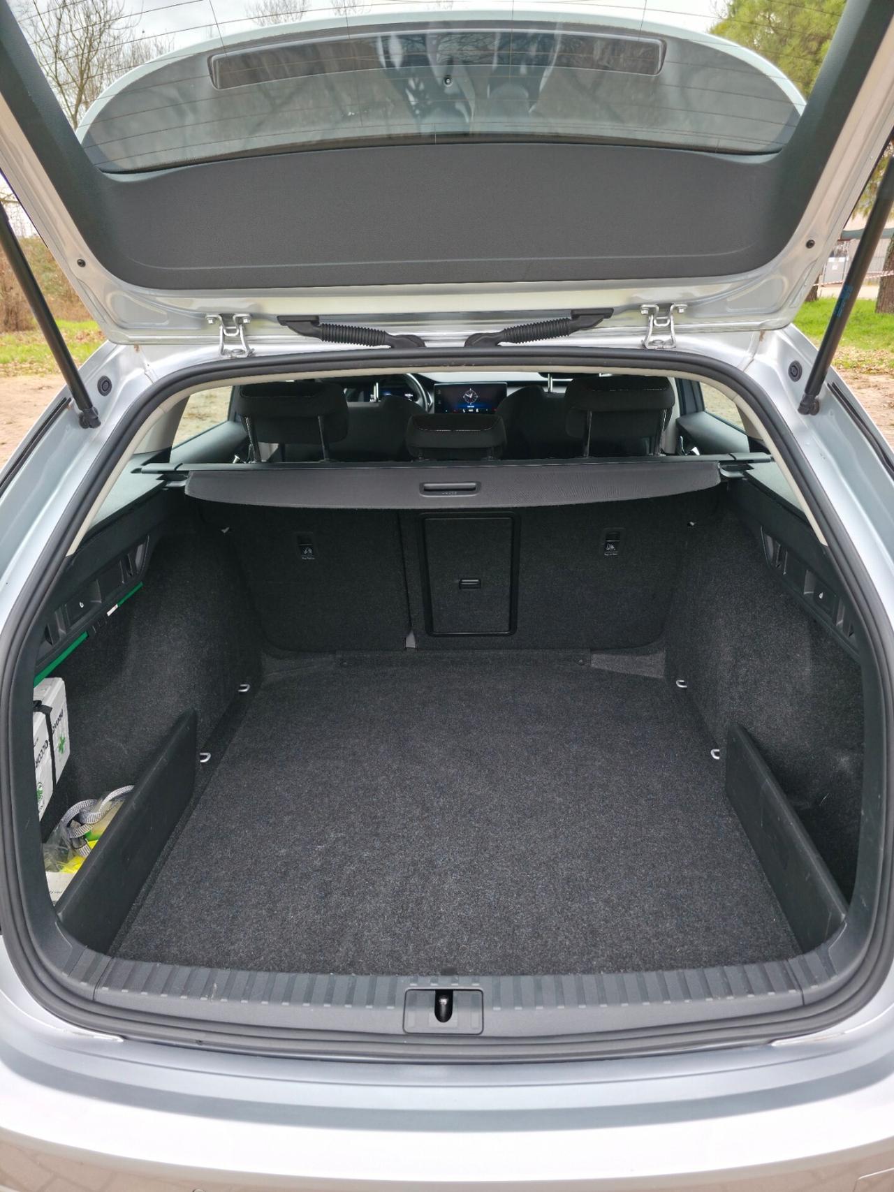 Skoda Octavia 2.0 TDI EVO DSG Wagon Executive 115CV