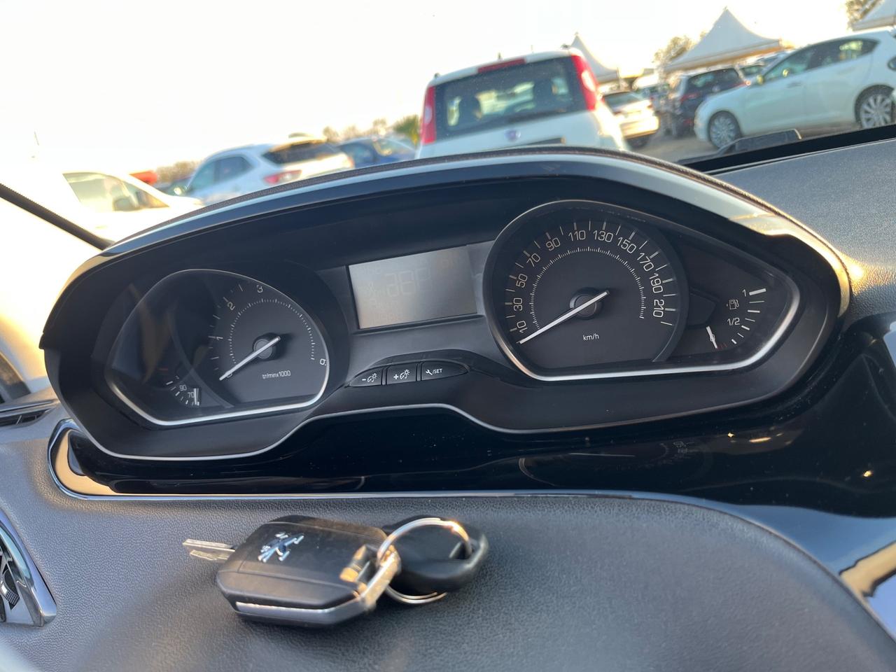 Peugeot 208 BlueHDi 75 5 porte Allure