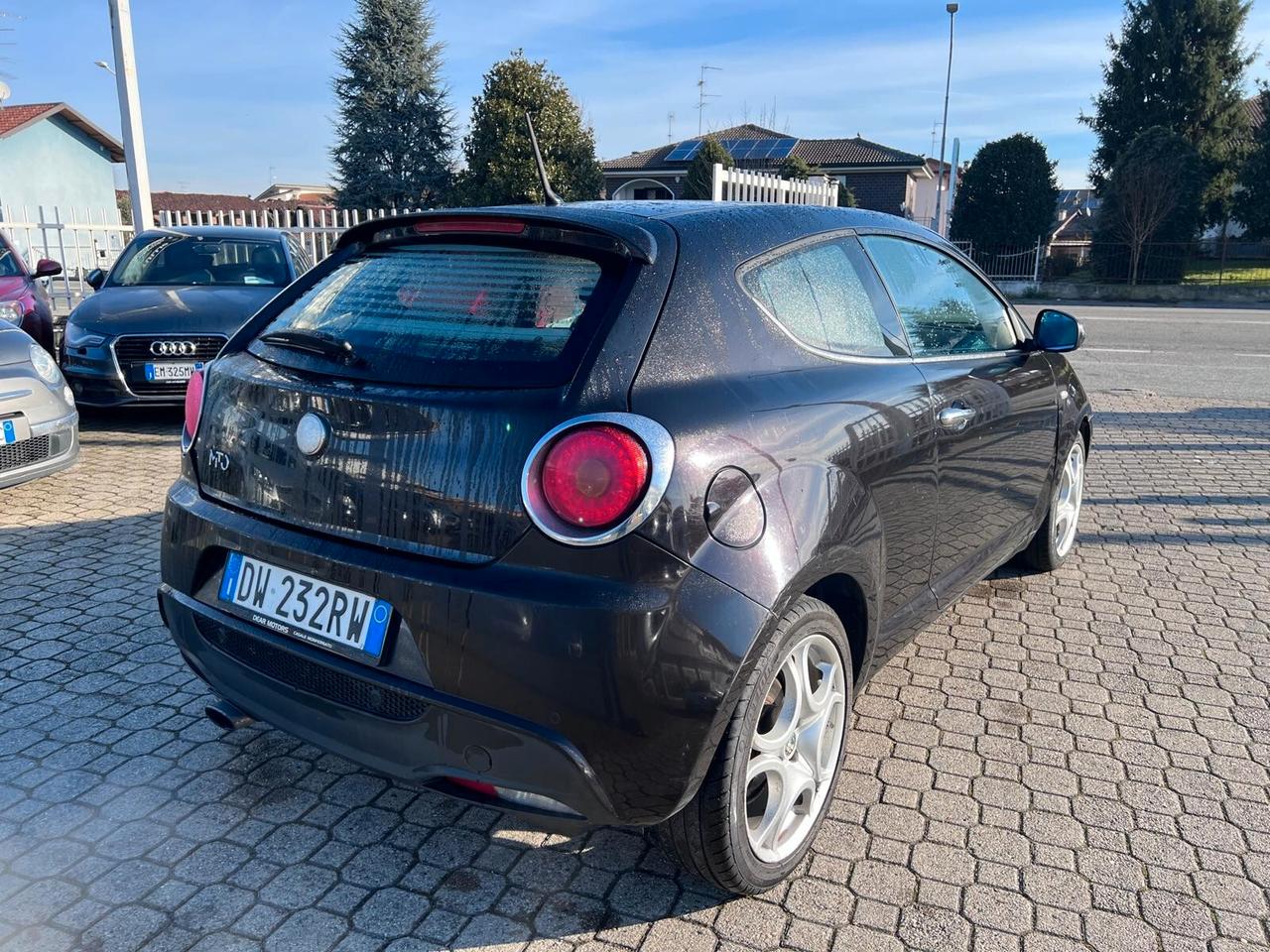 Alfa Romeo MiTo 1.6 JTDm 16V Distinctive Sport Pack