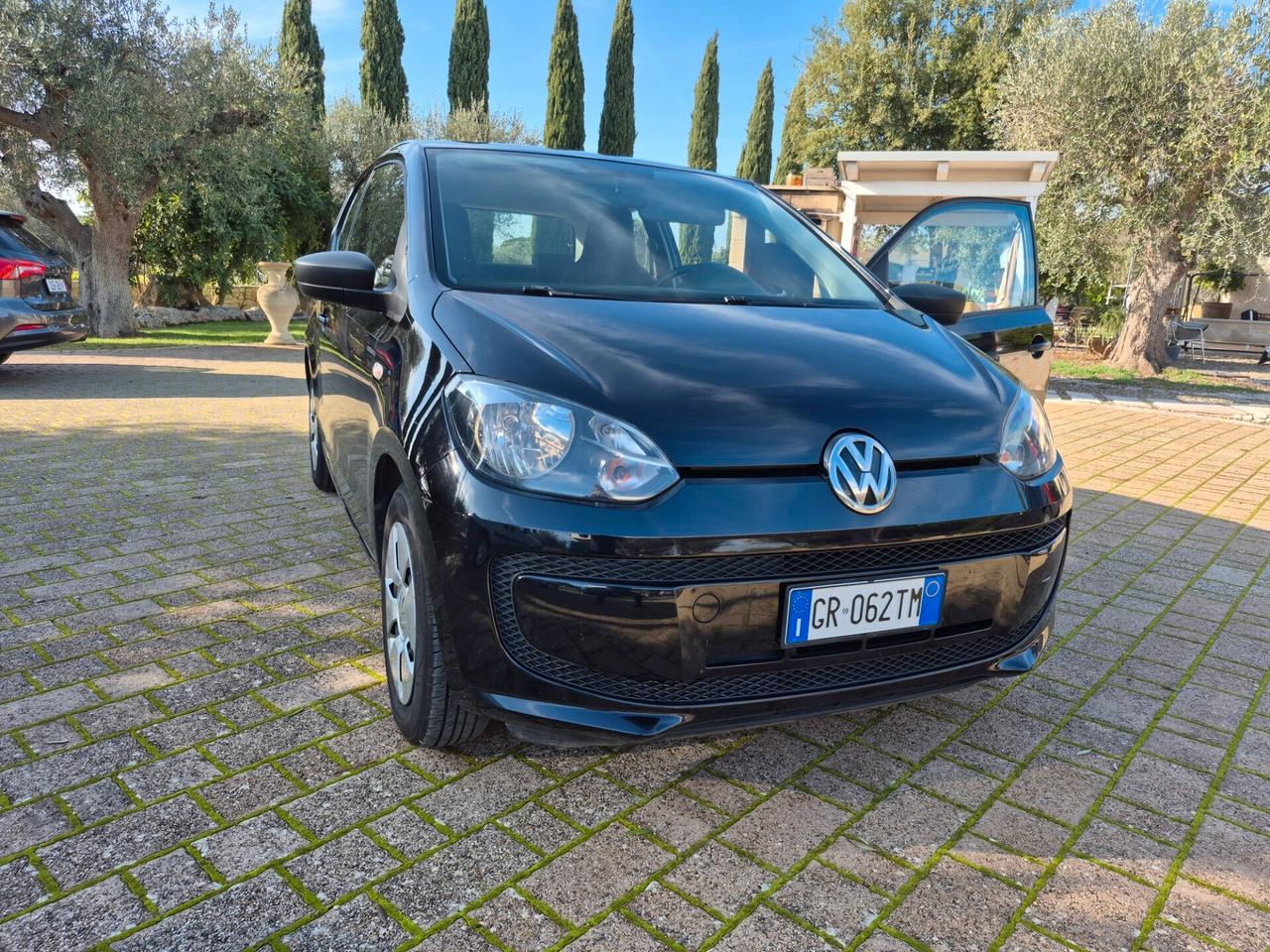 Volkswagen up! 1.0 75 CV 3p. take up!