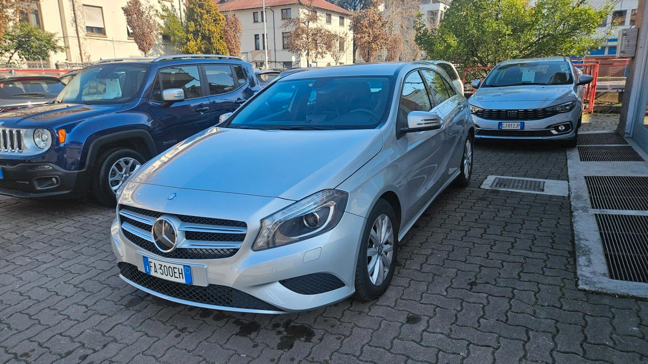 Mercedes-benz A 180 cdi Sport auto 69.000 KM- NAVY-CAMERA