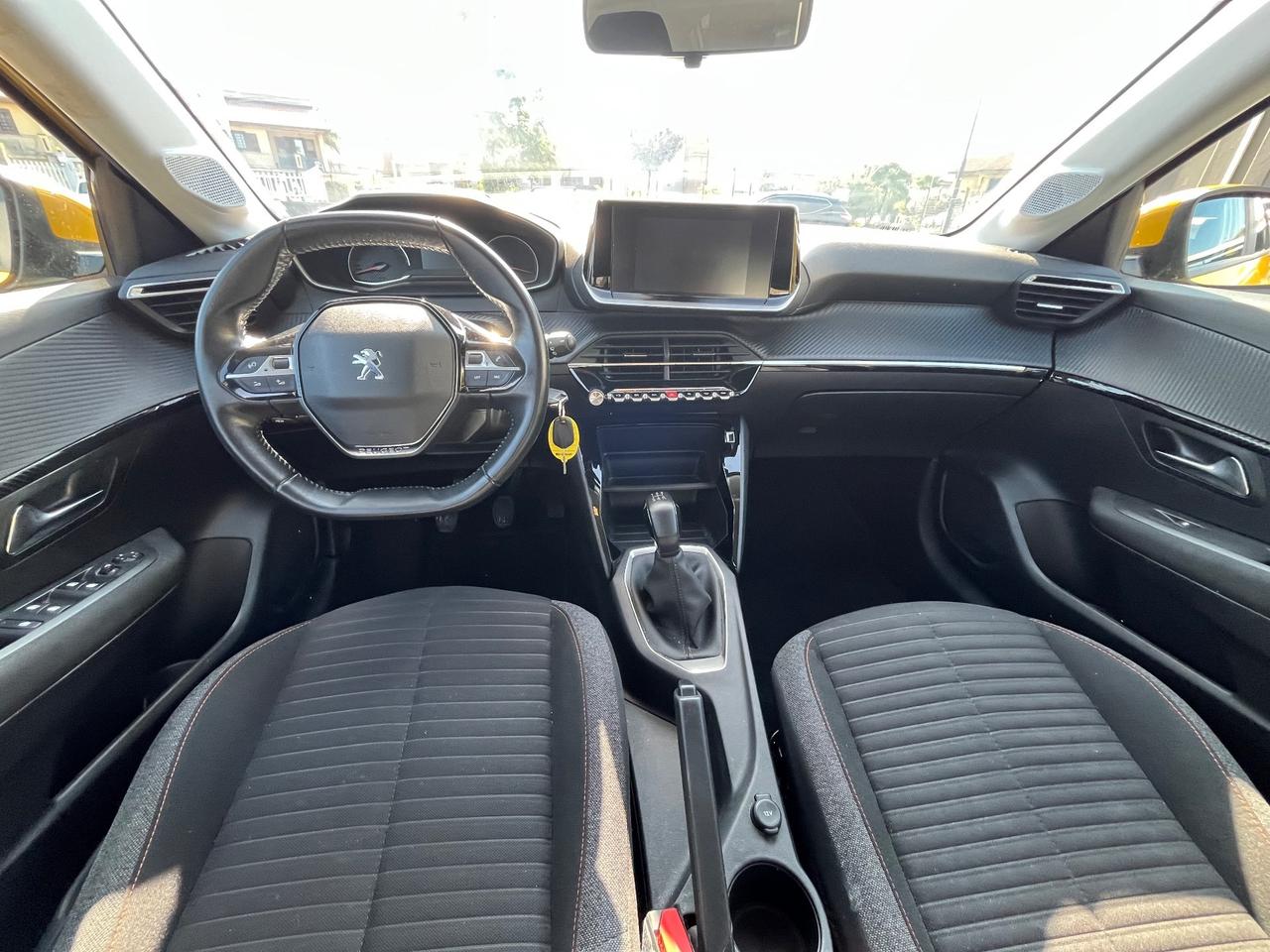 Peugeot 208 PureTech Allure