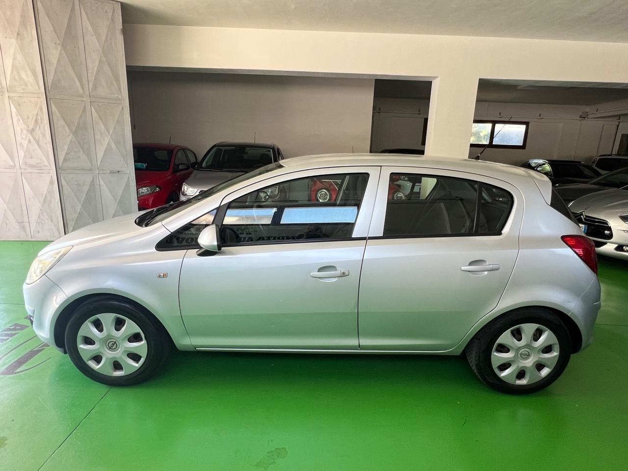 Opel Corsa 1.2 5 porte Gpl