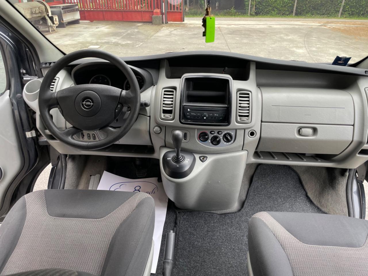 Opel Vivaro 27 2.5 CDTI PC-TN Tour Cosmo