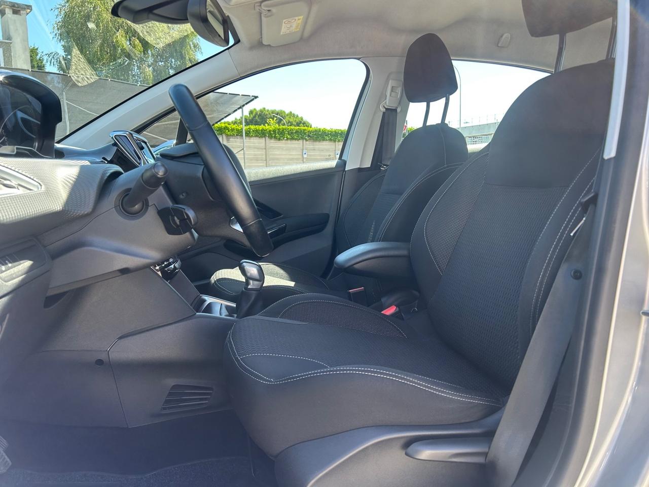 Peugeot 208 5 PORTE