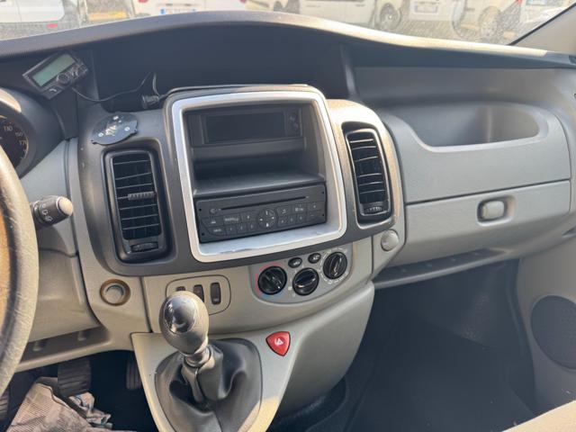 RENAULT Trafic 9 POSTI T27 2.0 dCi/115 PC-TN Passenger Comfort