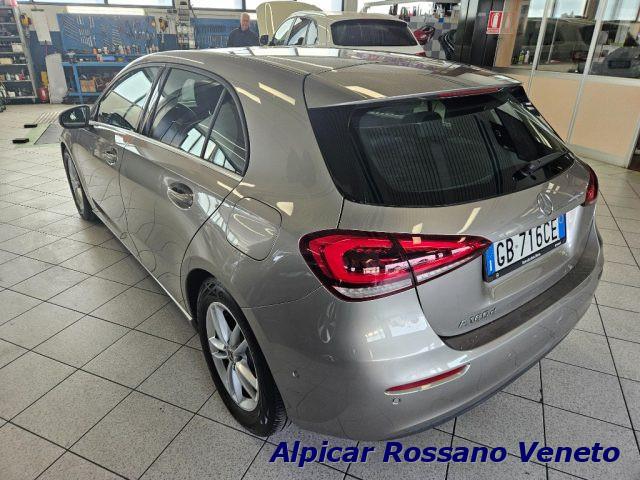 MERCEDES-BENZ A 180 d Automatic EDITION Premium