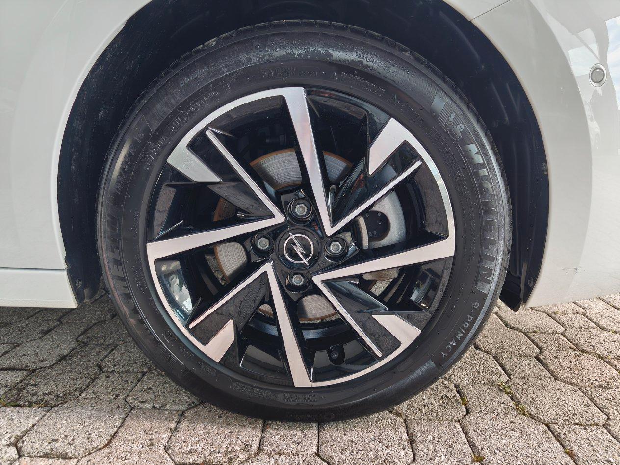 Opel Corsa 1.2 GS s&s 100cv OK NEOPATENTATI