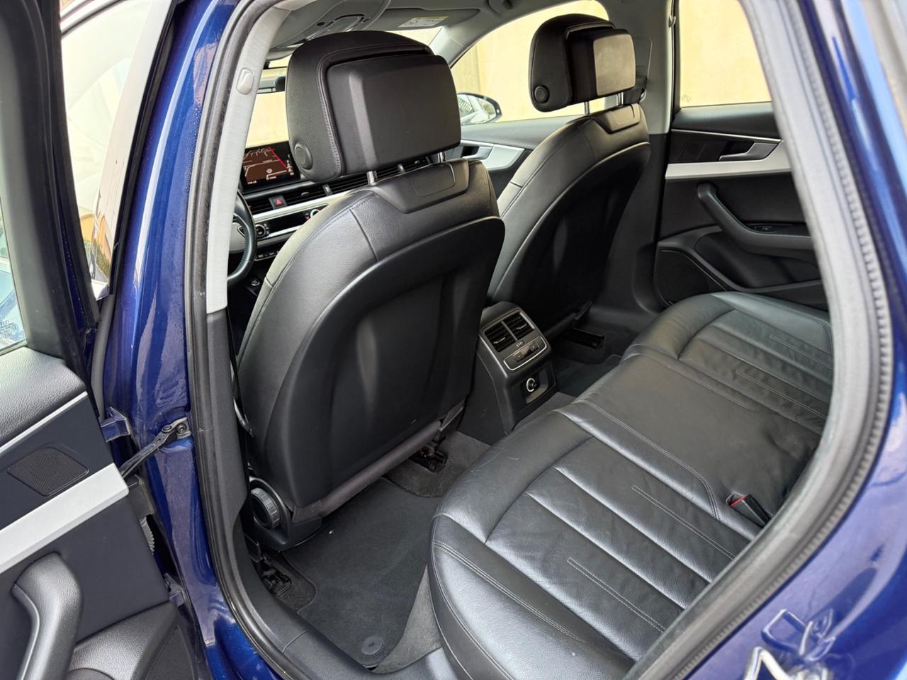 Audi A4 3.0 TDI S tronic Quattro Sport.