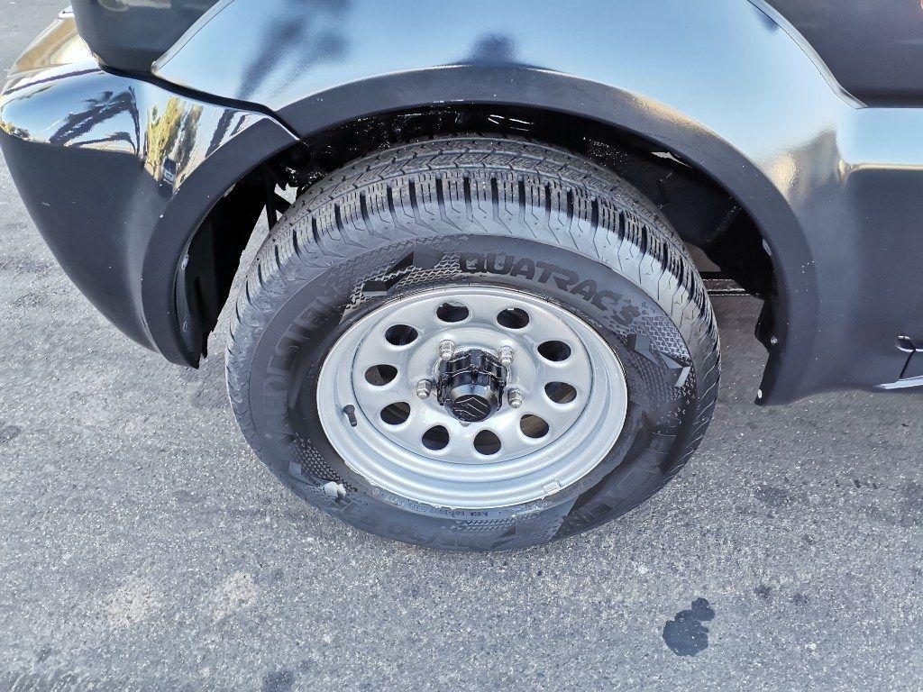 Suzuki Jimny 1.3i 16V 4WD