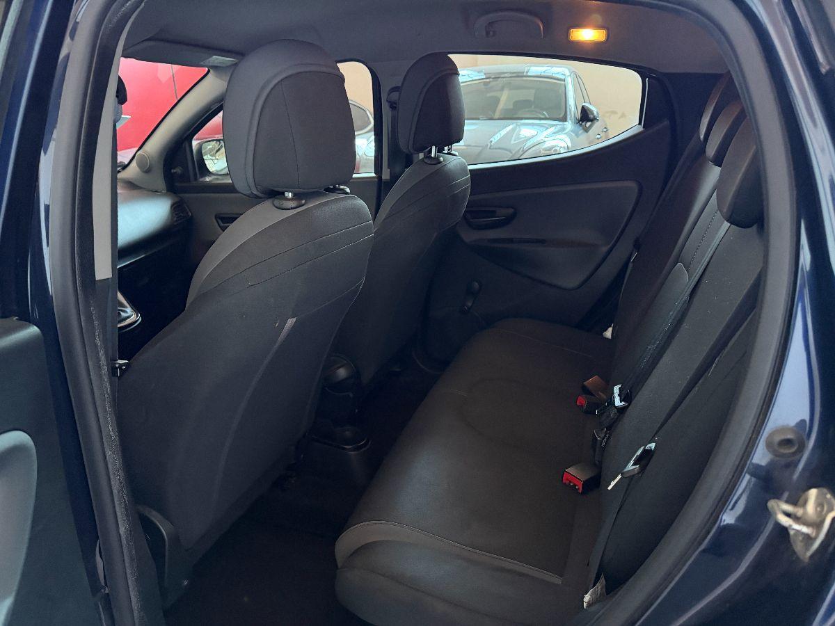 LANCIA - Ypsilon - 1.2 69 CV 5p. Platinum