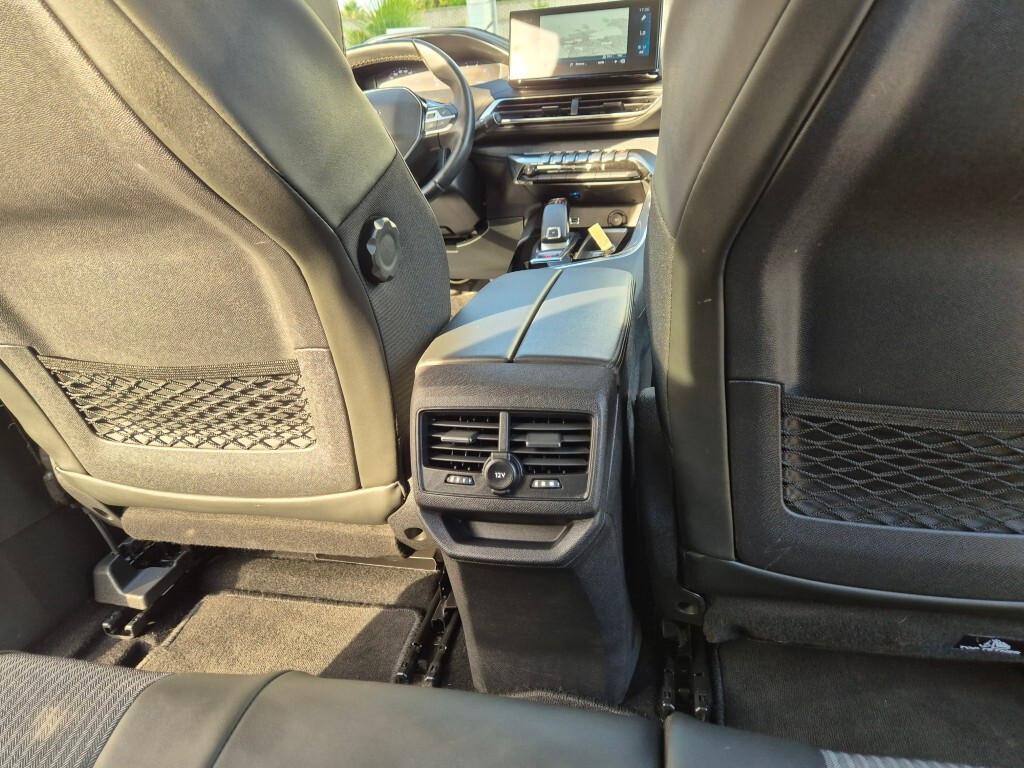 Peugeot NEW 3008 BlueHDi 130CV EAT8 ALLURE