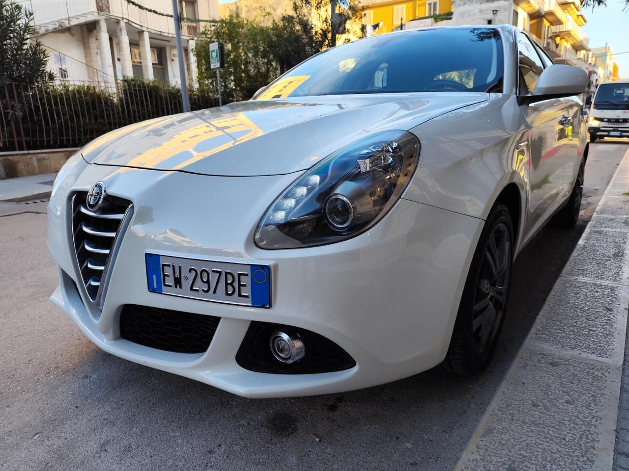 Alfa Romeo Giulietta 1.6 JTDm-2 105CV Distinctive