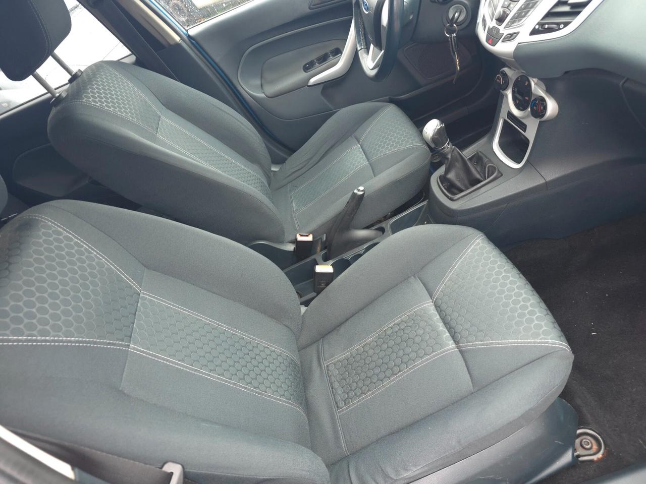 Ford Fiesta 1.4 TDCi 5p. Titanium