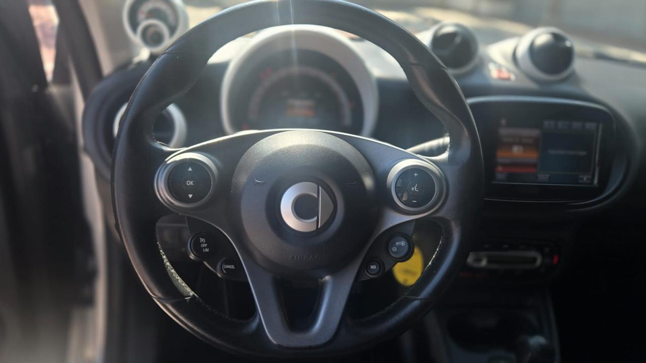 smart forTwo 1.0 Passion 71CV twinamic Uff Italy Nav Led Pelle
